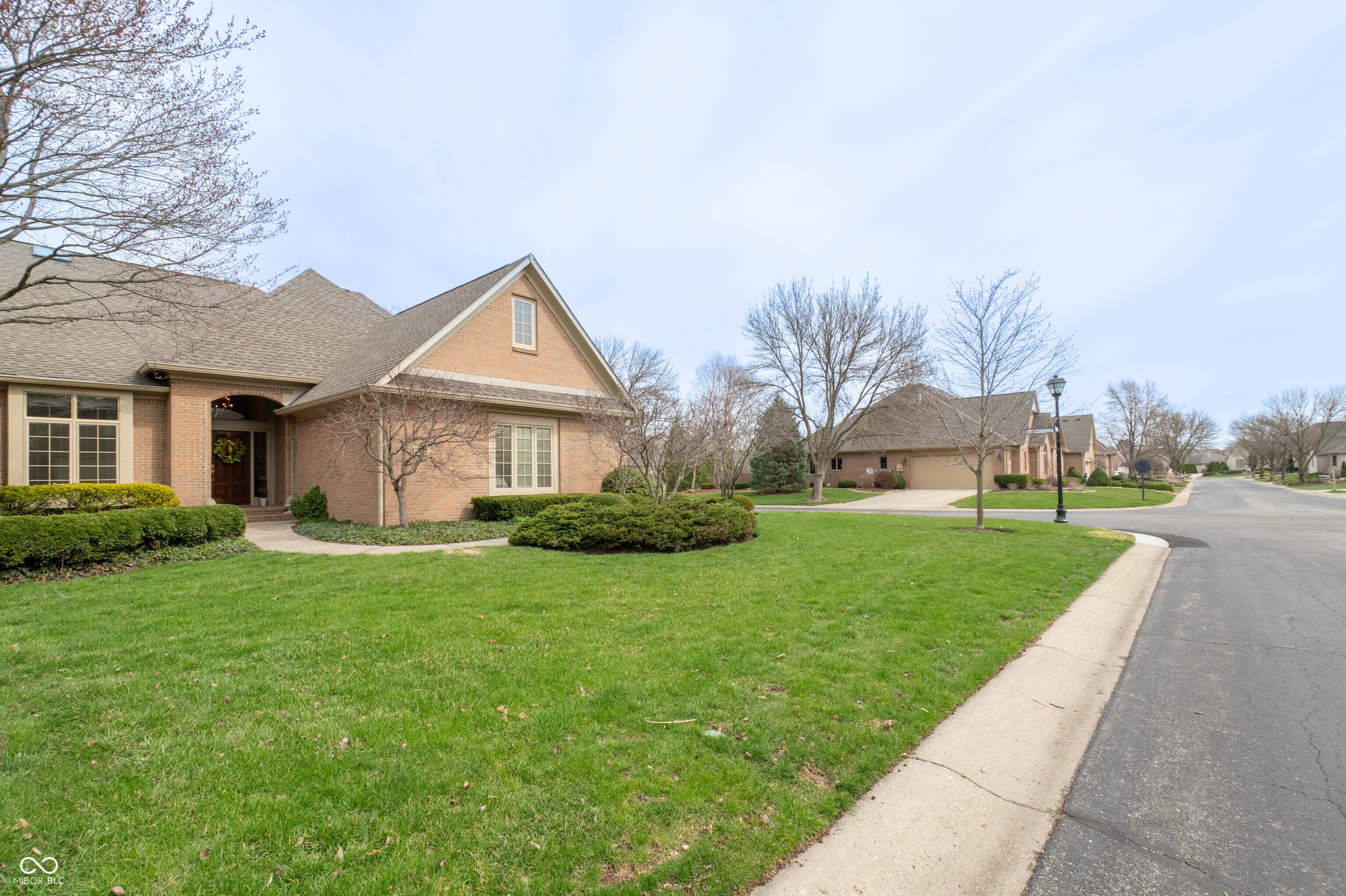 1700 Pathway Drive S