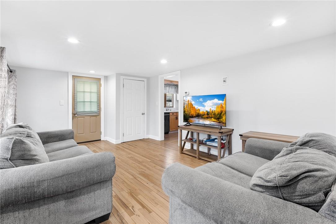 1 Ryerson Avenue