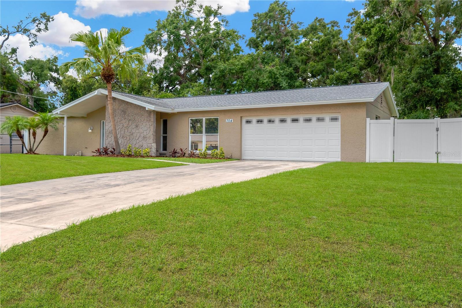 704 Childers Loop