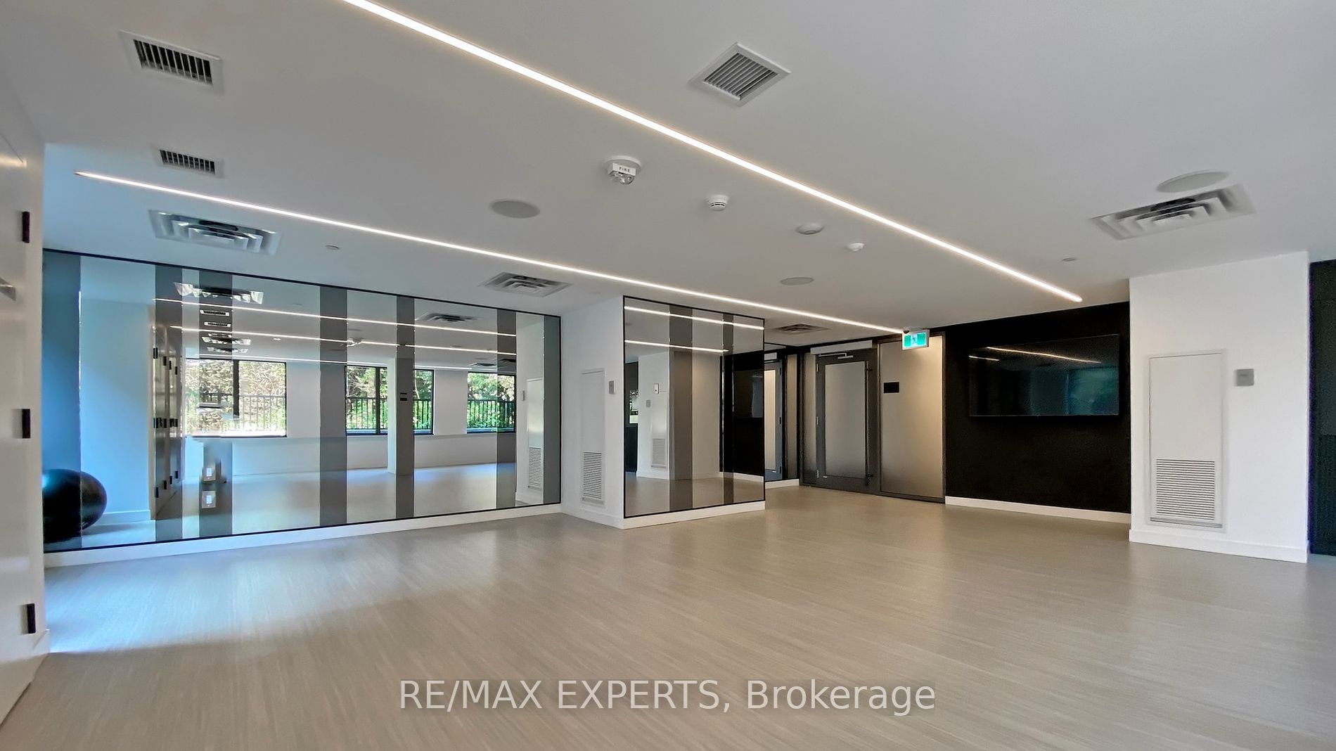 500 Wilson Ave 535