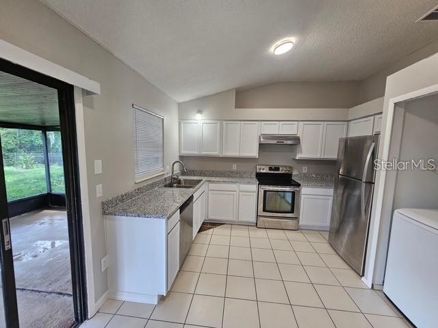 10148 Pink Carnation Court