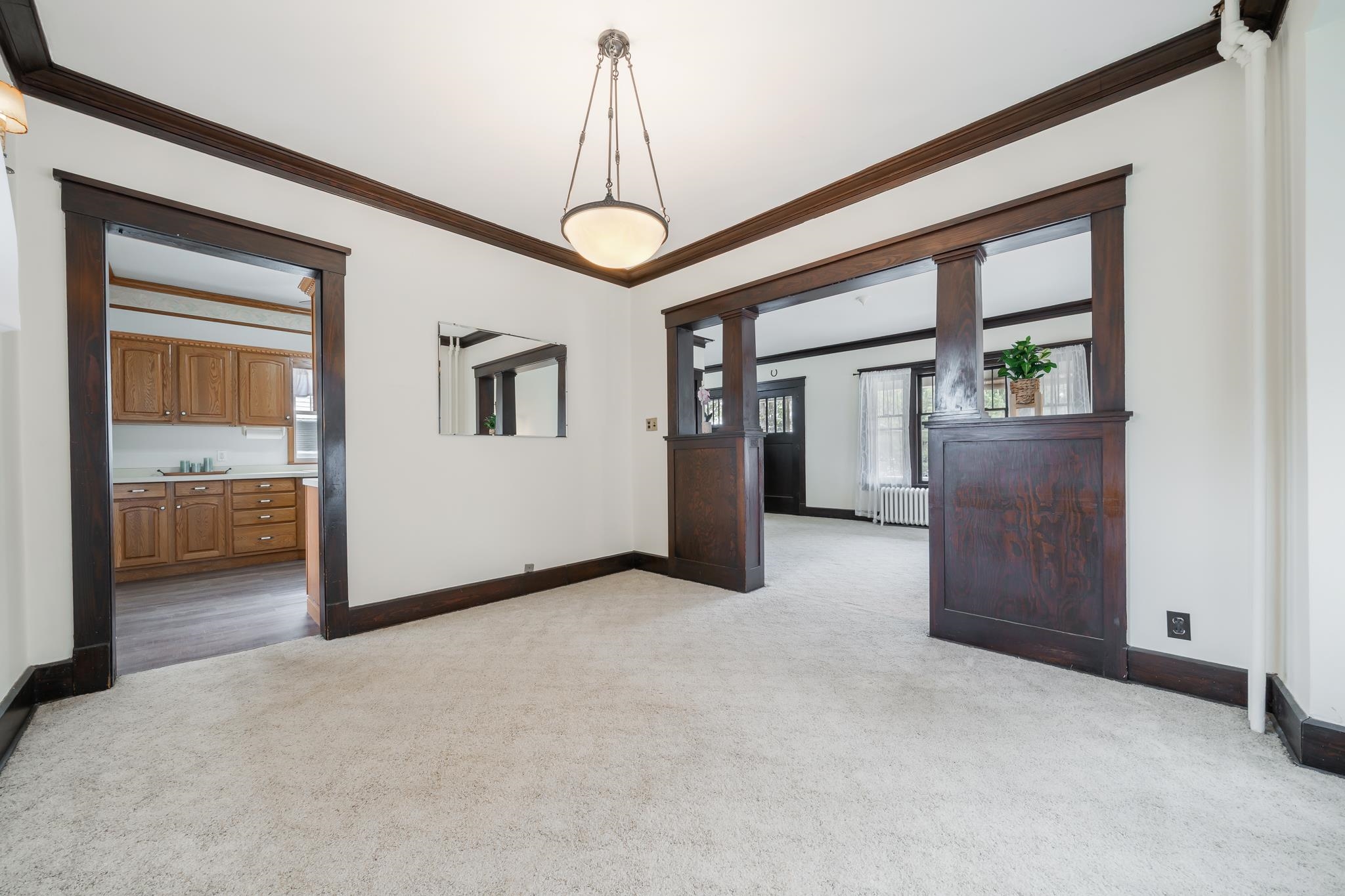 30 Oaklawn Avenue