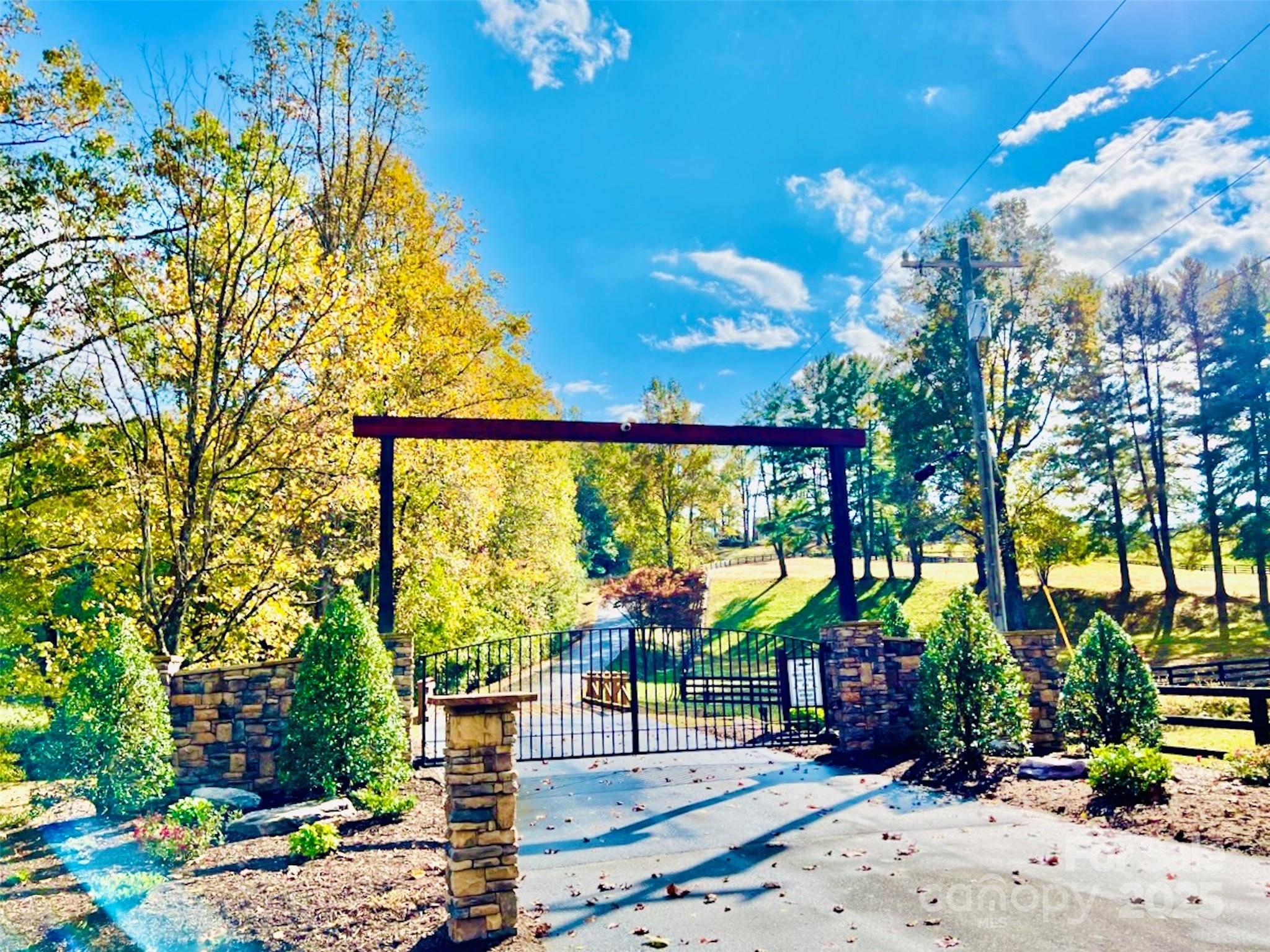 Lot G44, 2023 Shadow Ridge Trail G44