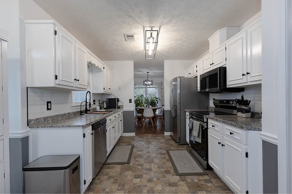 7279 Midland Chase Loop