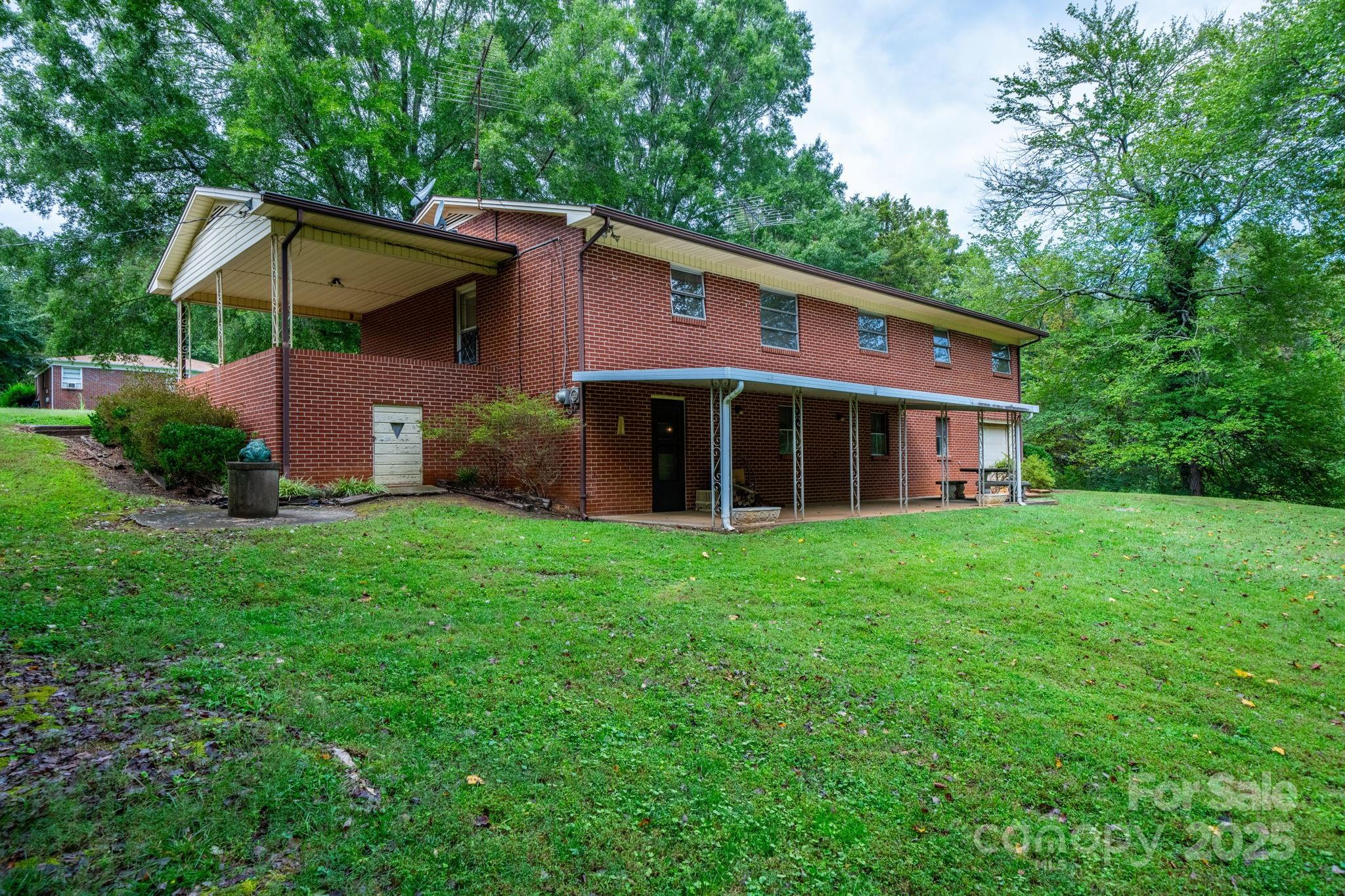 4955 Midway Sand Road