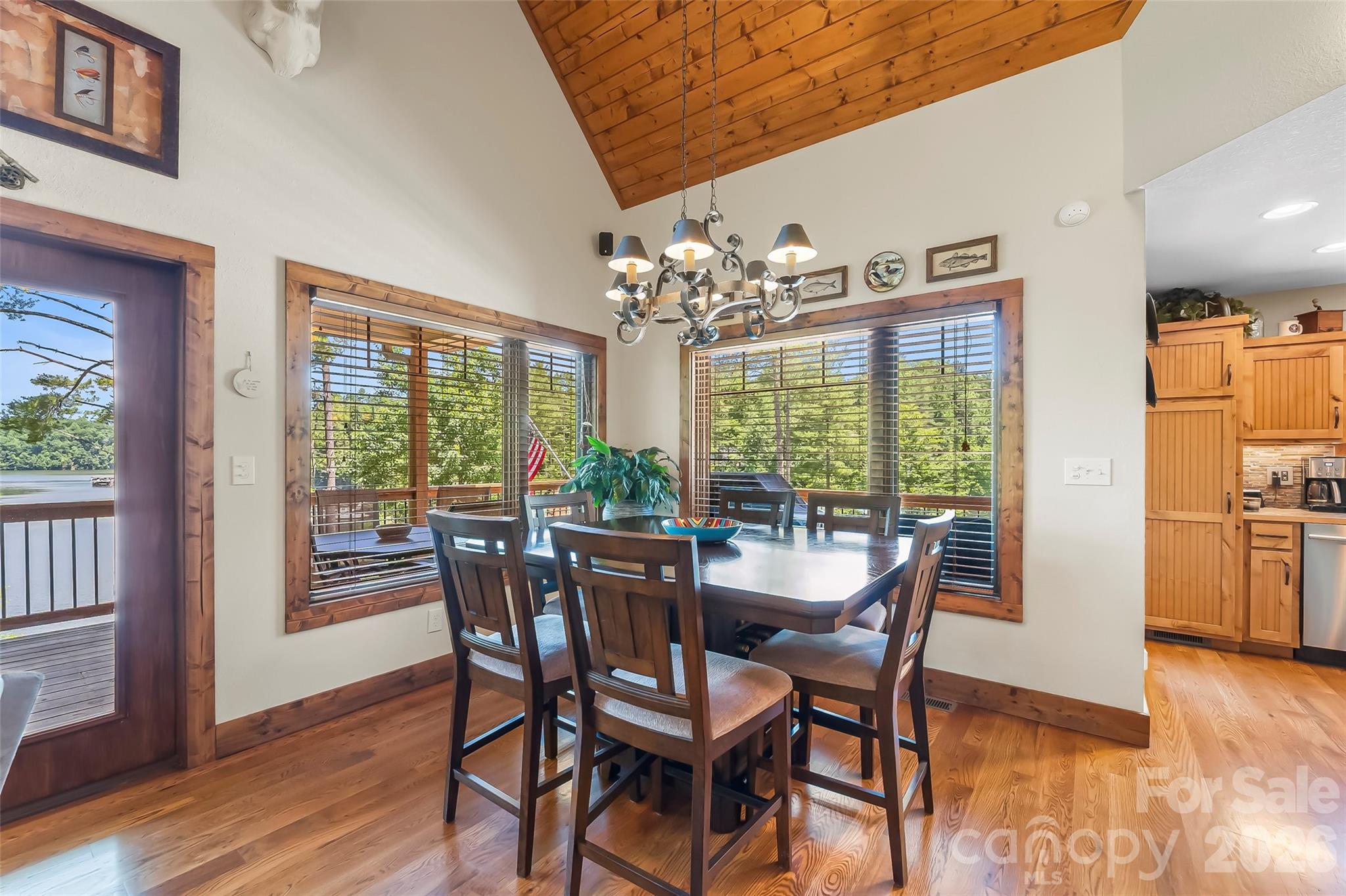 590 Larkhaven Drive