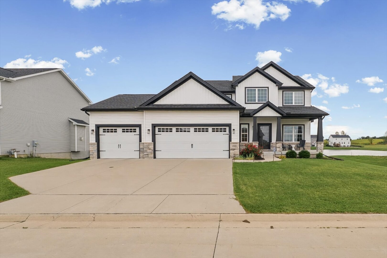 1920 Roseland Drive