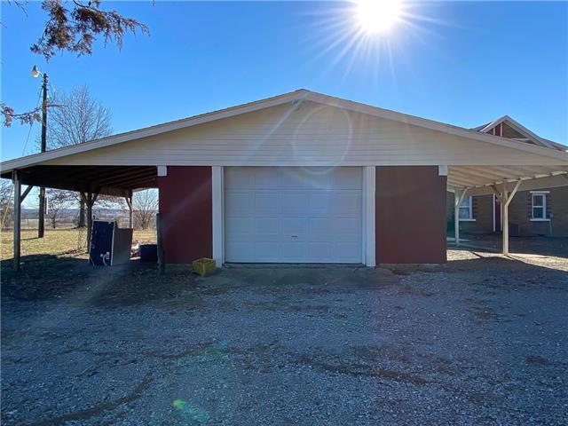 5677 S 2100 Road