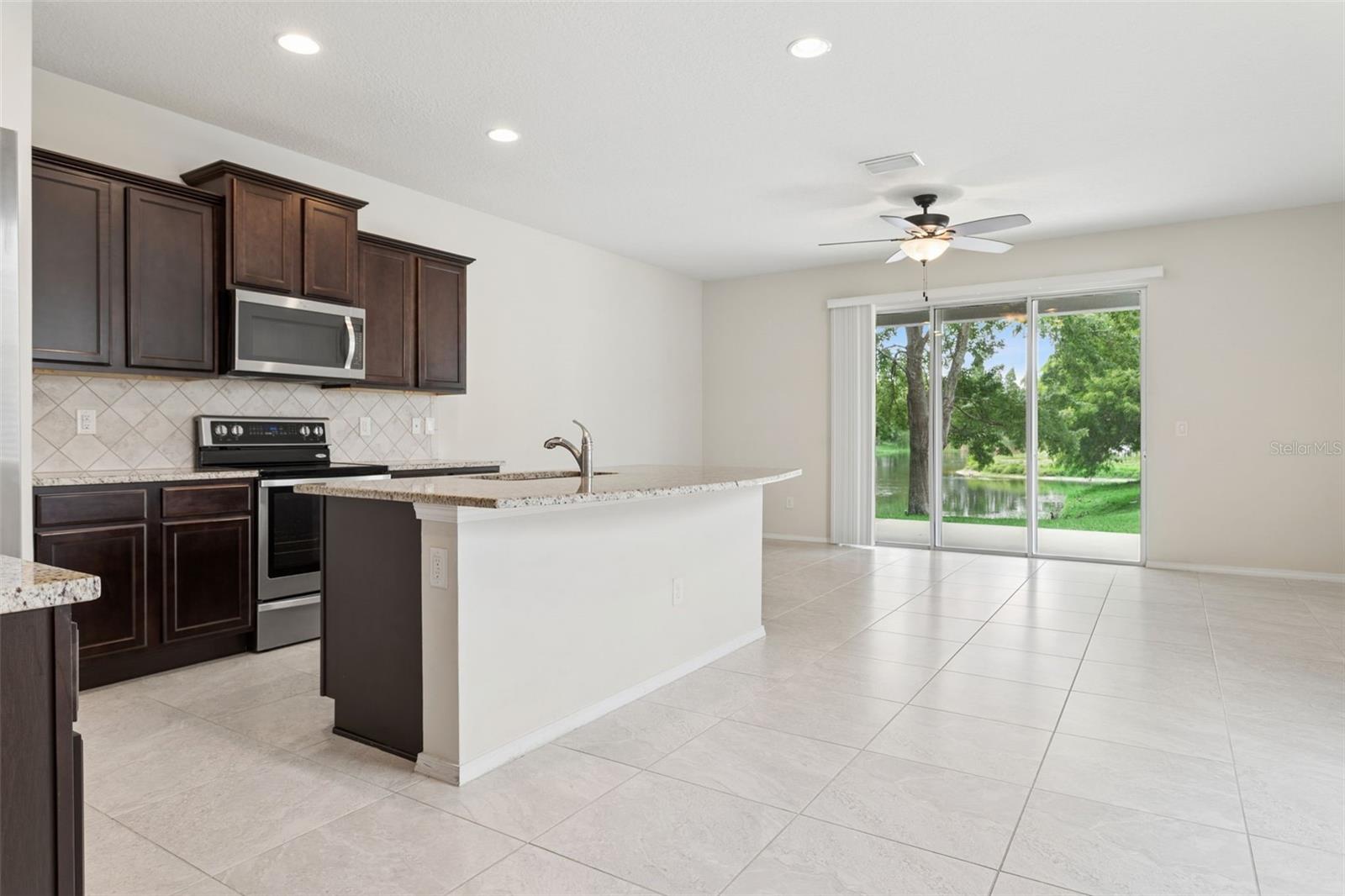 4751 White Sanderling Court