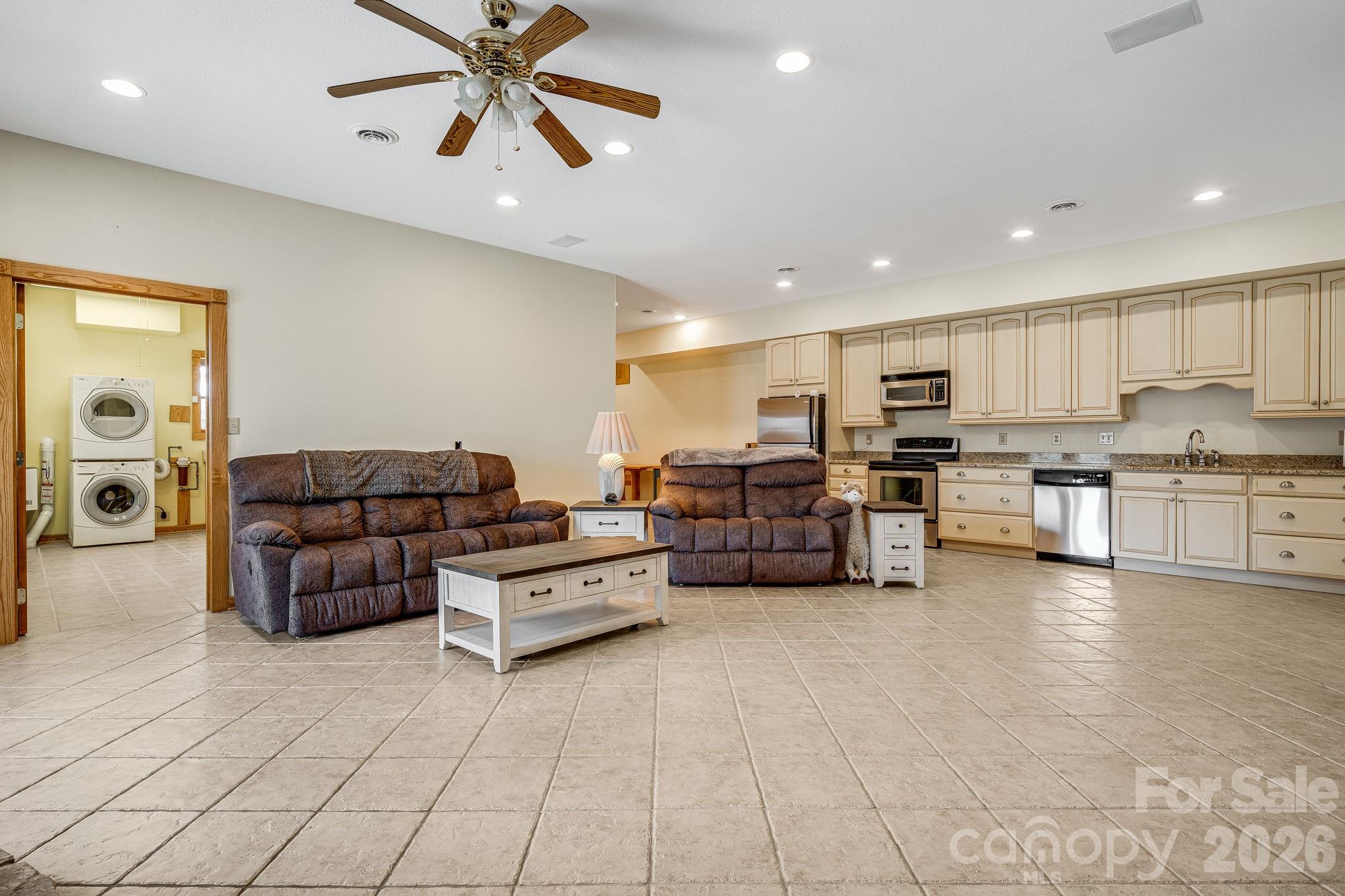 20 Stony Crest Drive
