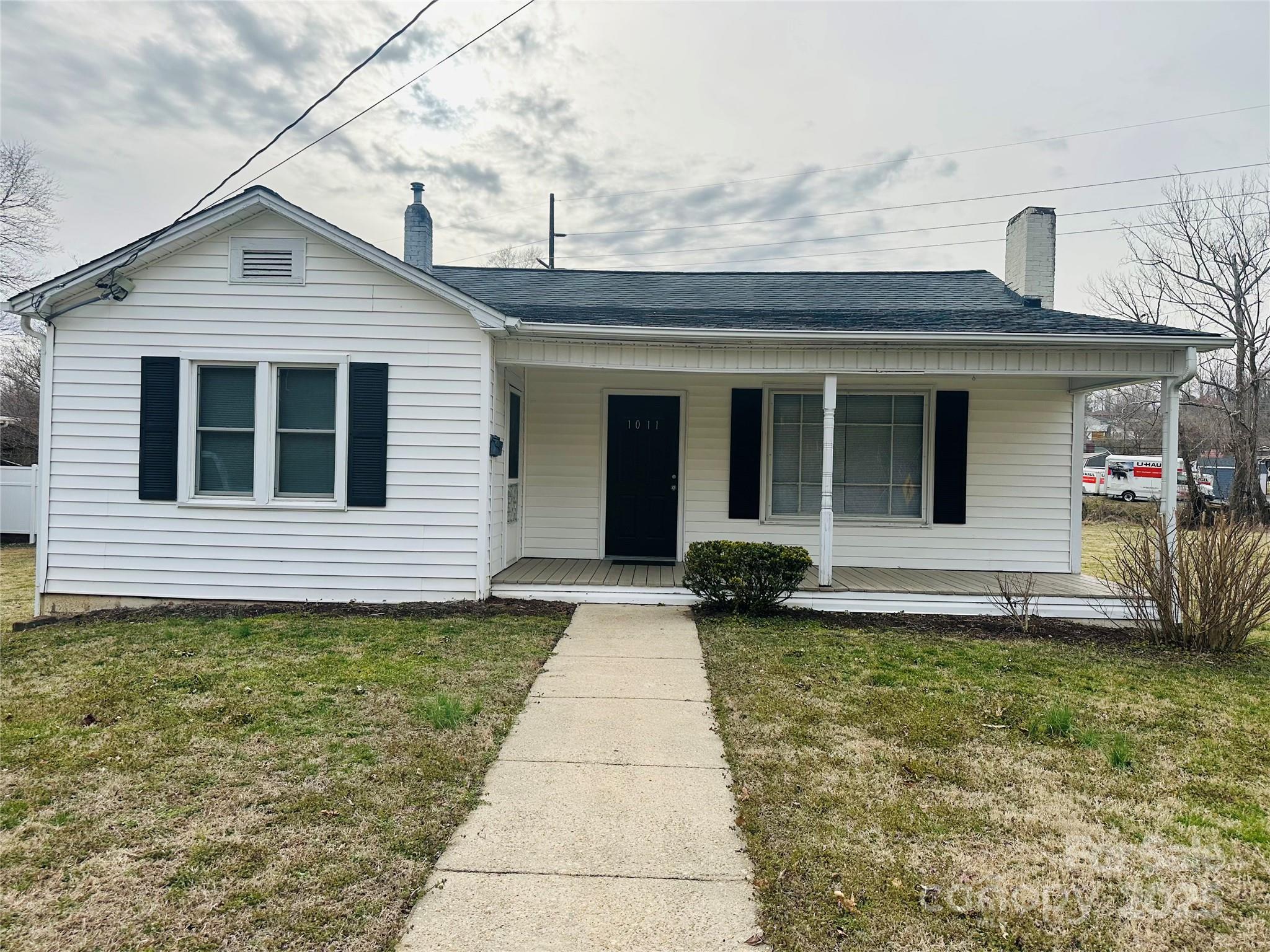 1011 Old North Road NW