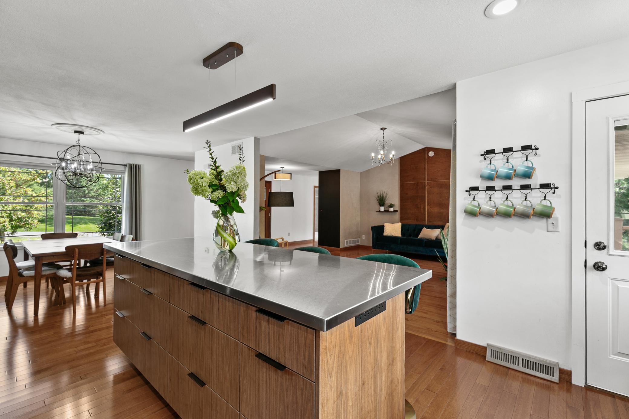 20942 Marshfield Circle
