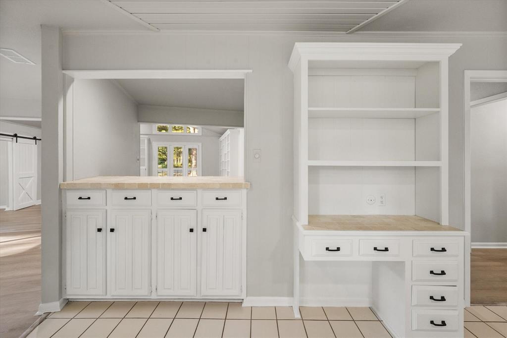 1705 Glenbrook Street