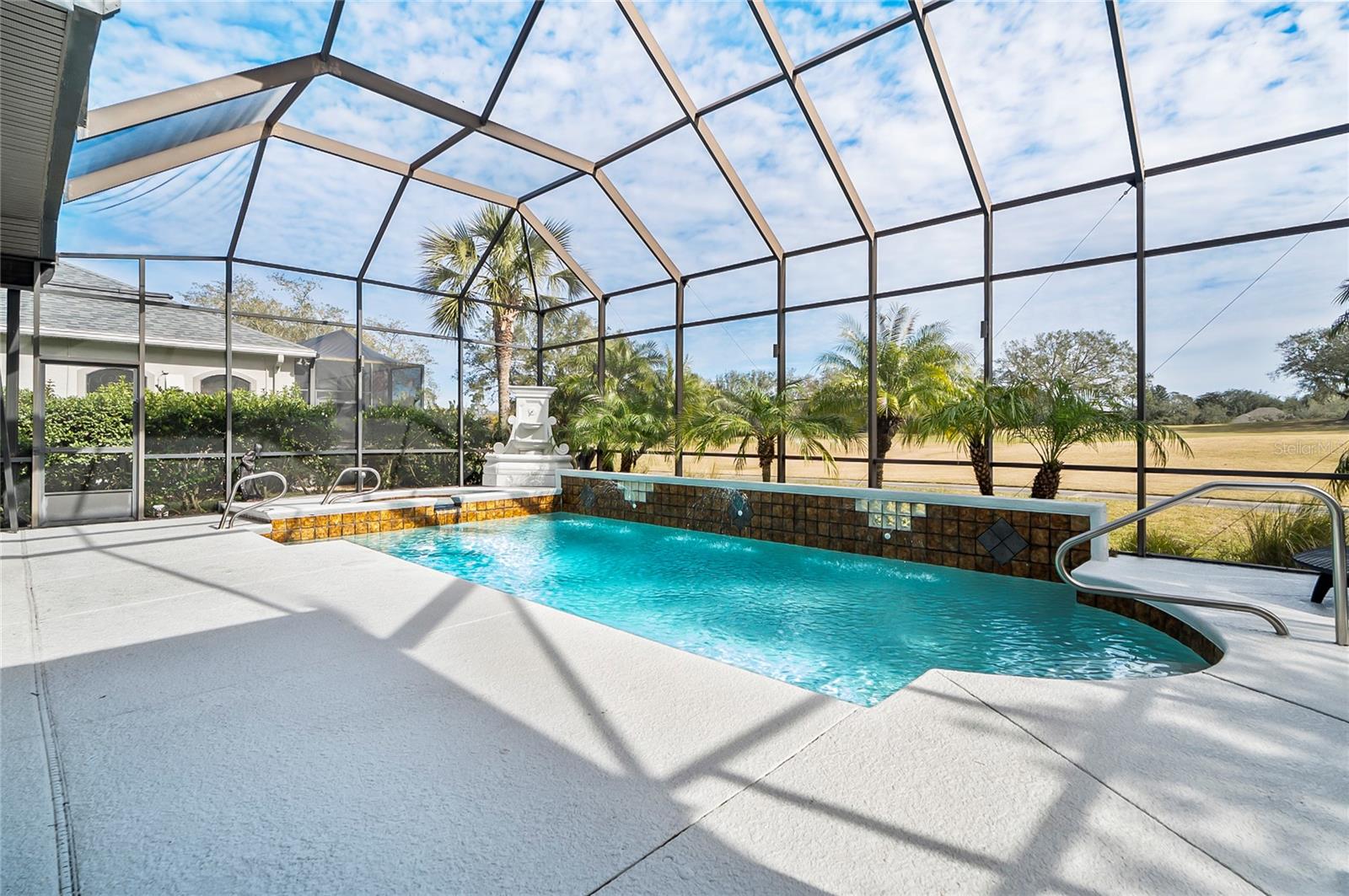 15 S Waterview Drive