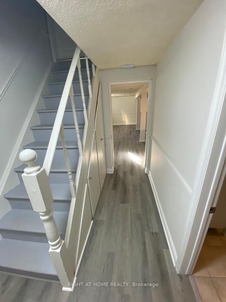 224 W Felan Ave
