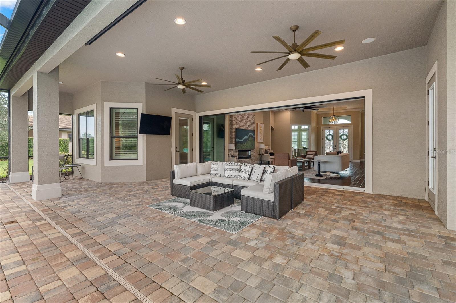 1208 Castlehawk Lane