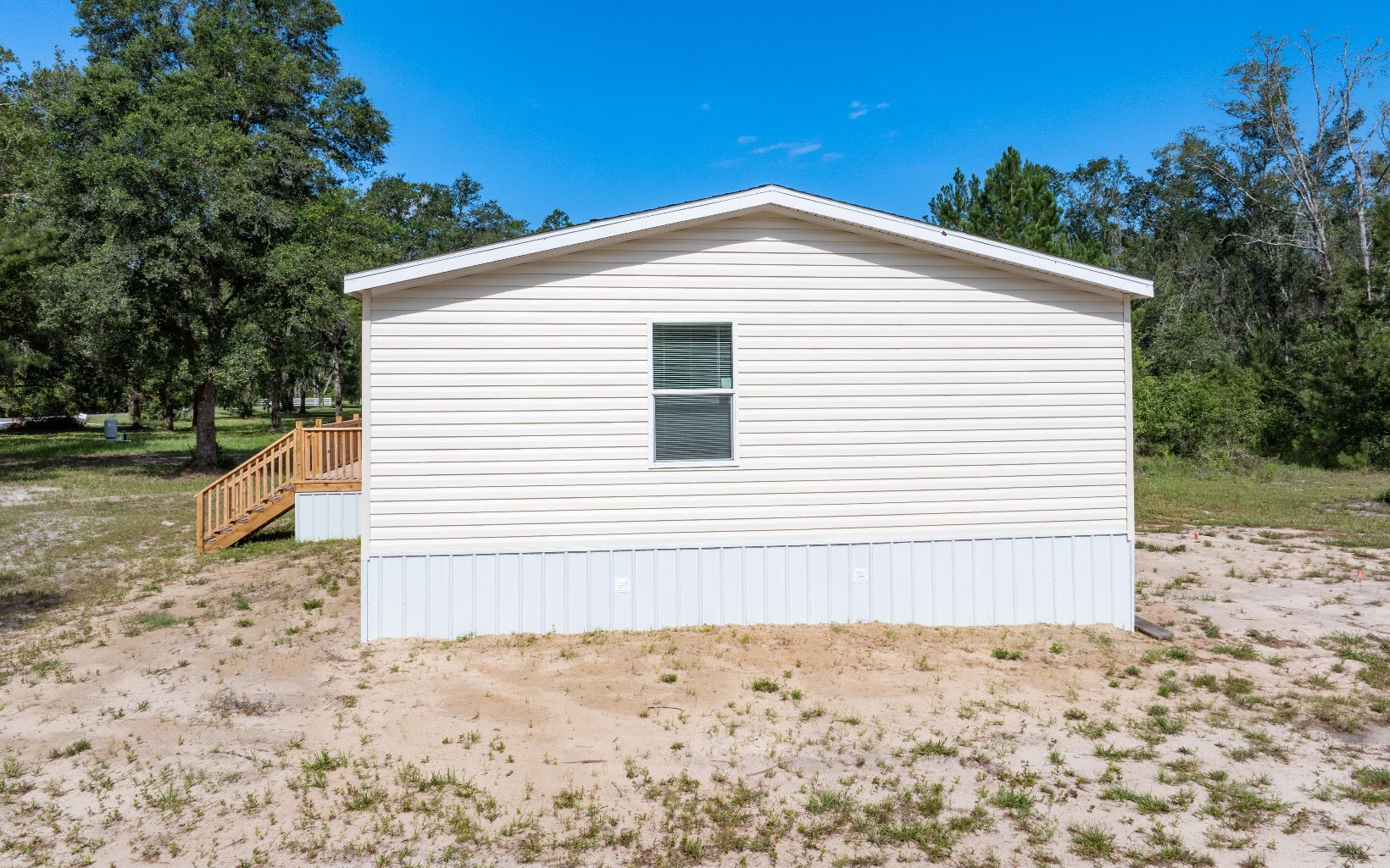 305 NW Ivy Gln