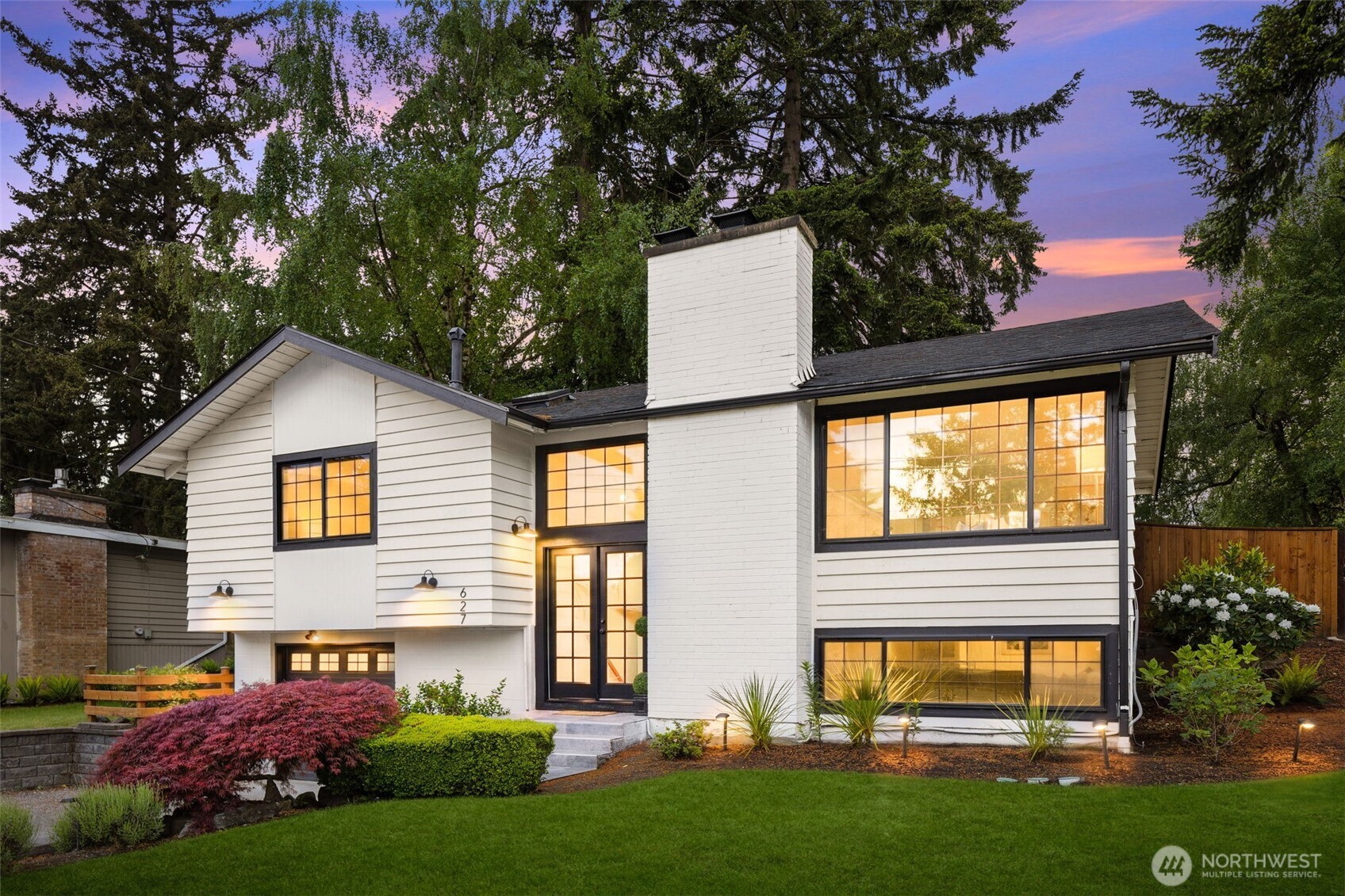 Bellevue - 627  166th Avenue NE