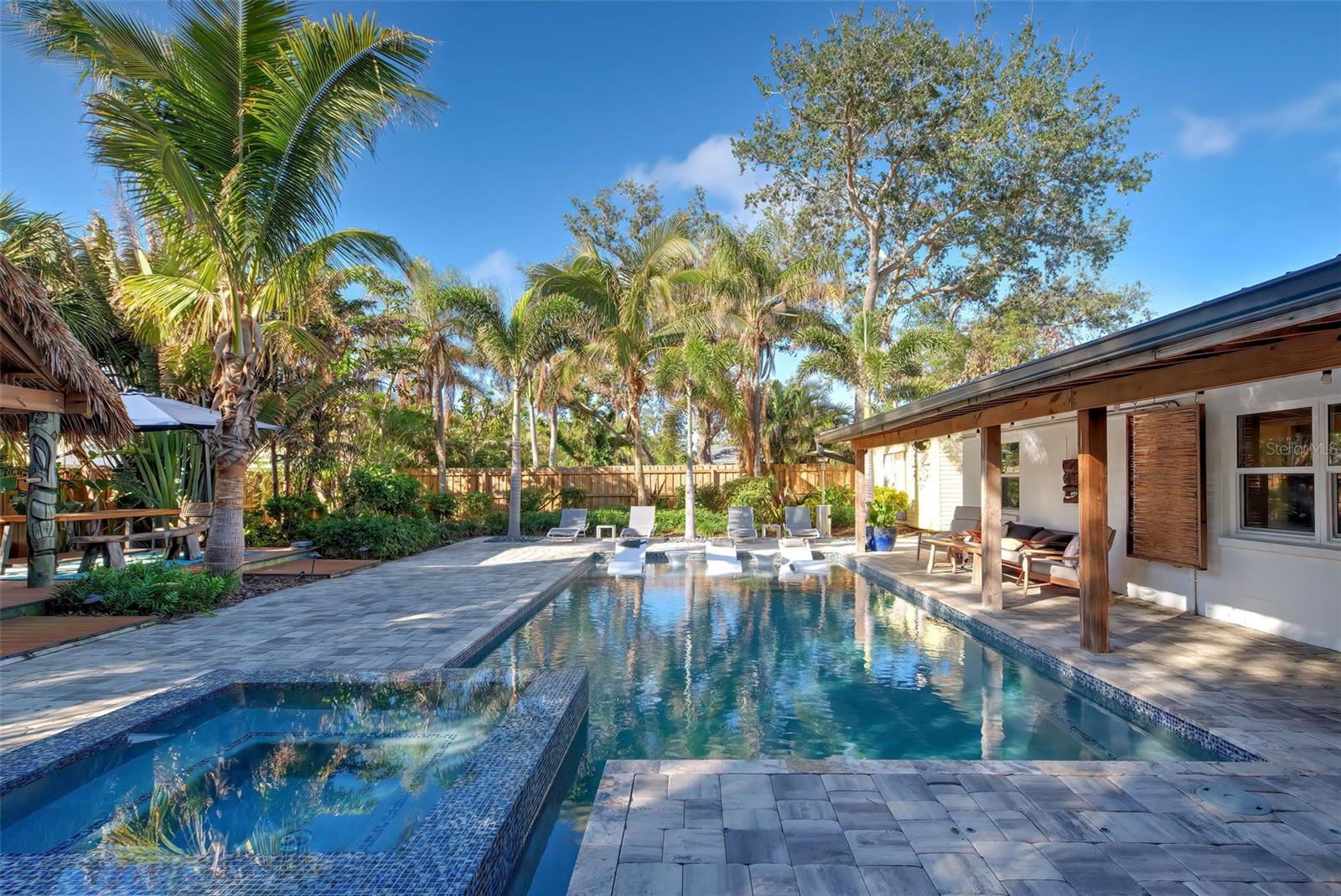 315 Palmetto Road W