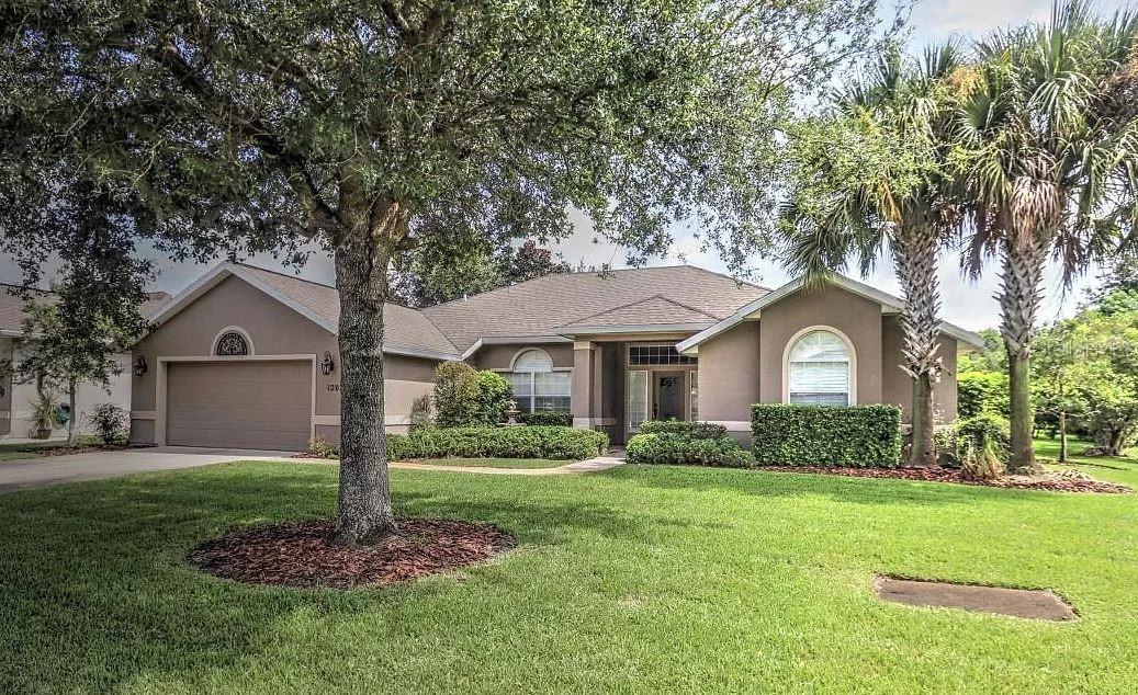 Beautiful & Spacious 4 bedroom/2 bath, POOL home with formal dining, family and living areas available for lease in the prestigious gated community of Plantation Bay Golf & Country Club. Private back yard with solar heated screened pool. Extended paver patio large enough for entertaining. A stunning chef's kitchen with stainless steel appliances. Utility room features a utility wash tub and washer/dryer hook up. Split floor plan allows for maximum privacy. A spacious 13x17 master bedroom featuring tray ceilings. Sliding glass doors with direct access to pool area from master suite. En suite master bath with garden tub and large walk-in shower, Two vanities along with spacious walk in his/her closets. HOA fees, pest control, lawn & pool care are included in monthly rental. NO PETS, NO SMOKING. Available after February 6, 2026.Private Remarks: Call Agent for showing. Cathy Rich 386-547-4342 or email at Crich@vdrinc.com