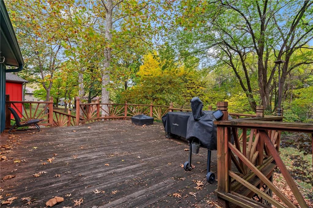 9705 NW Hampton Woods Drive