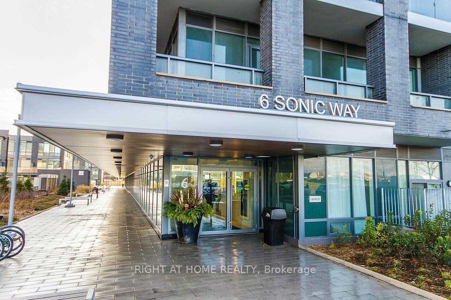 6 Sonic Way 15