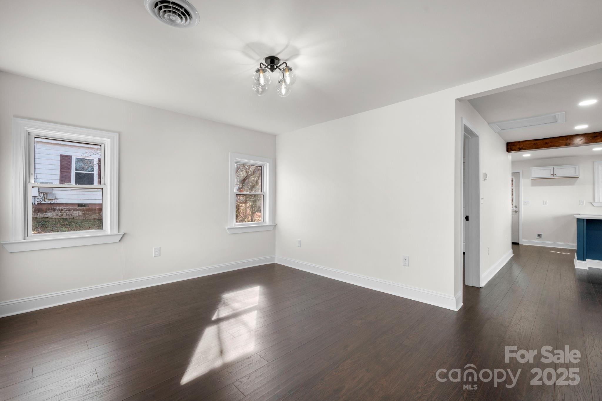 926 Fairview Drive SW