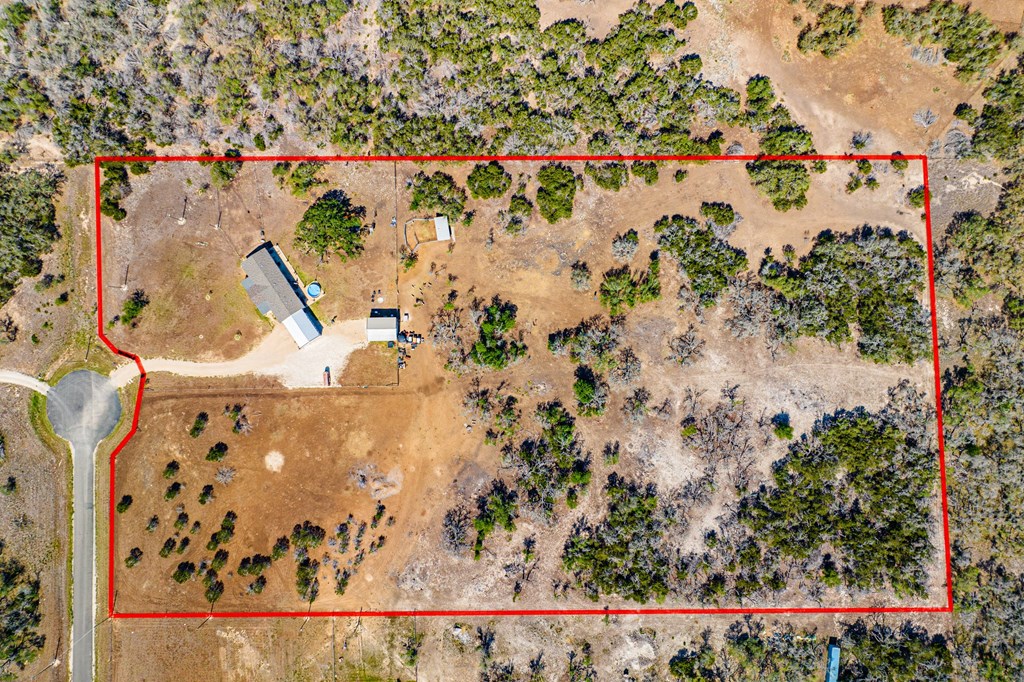 195 NW Crooked Creek Path