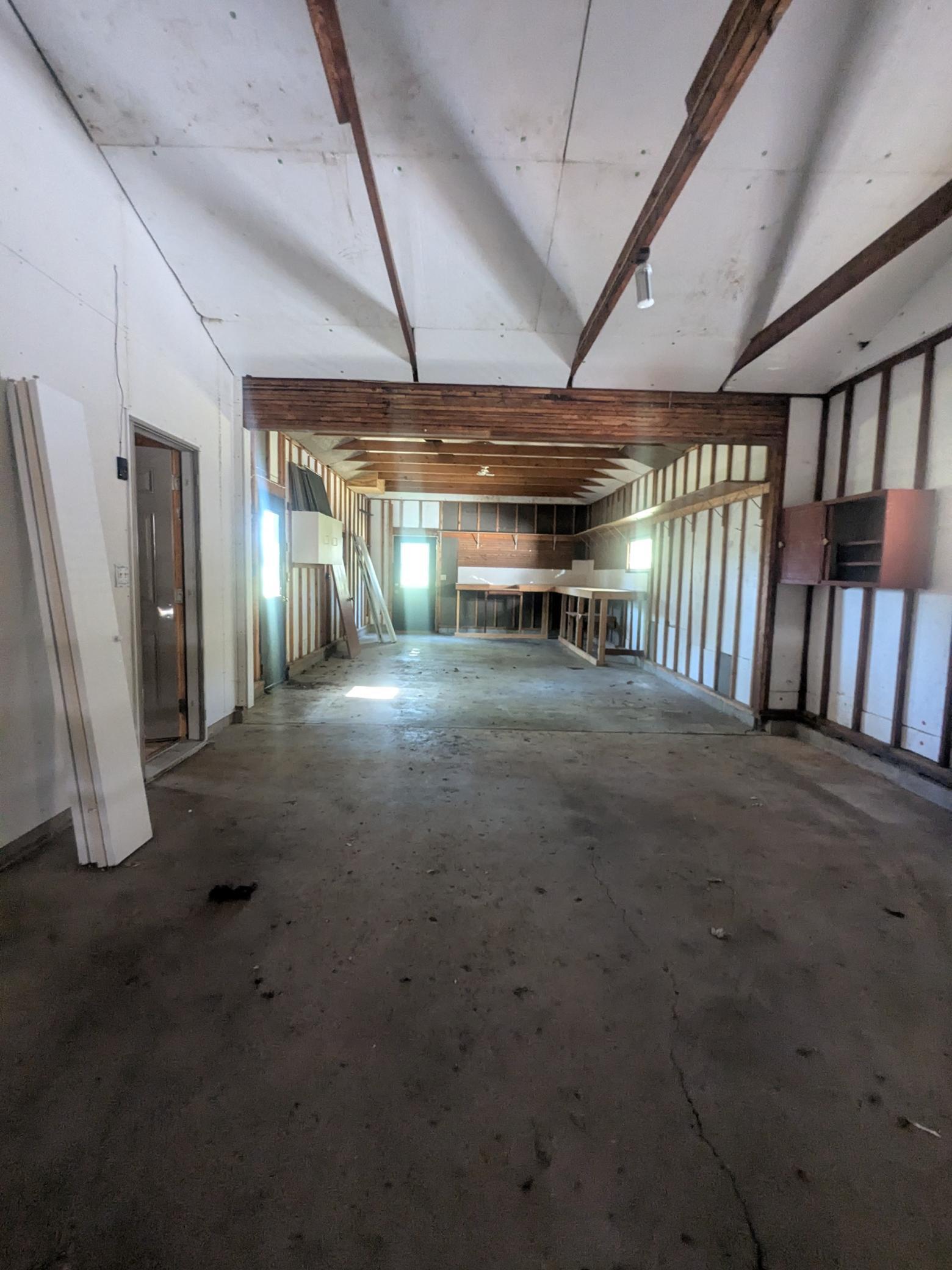 518 Sunrise Avenue