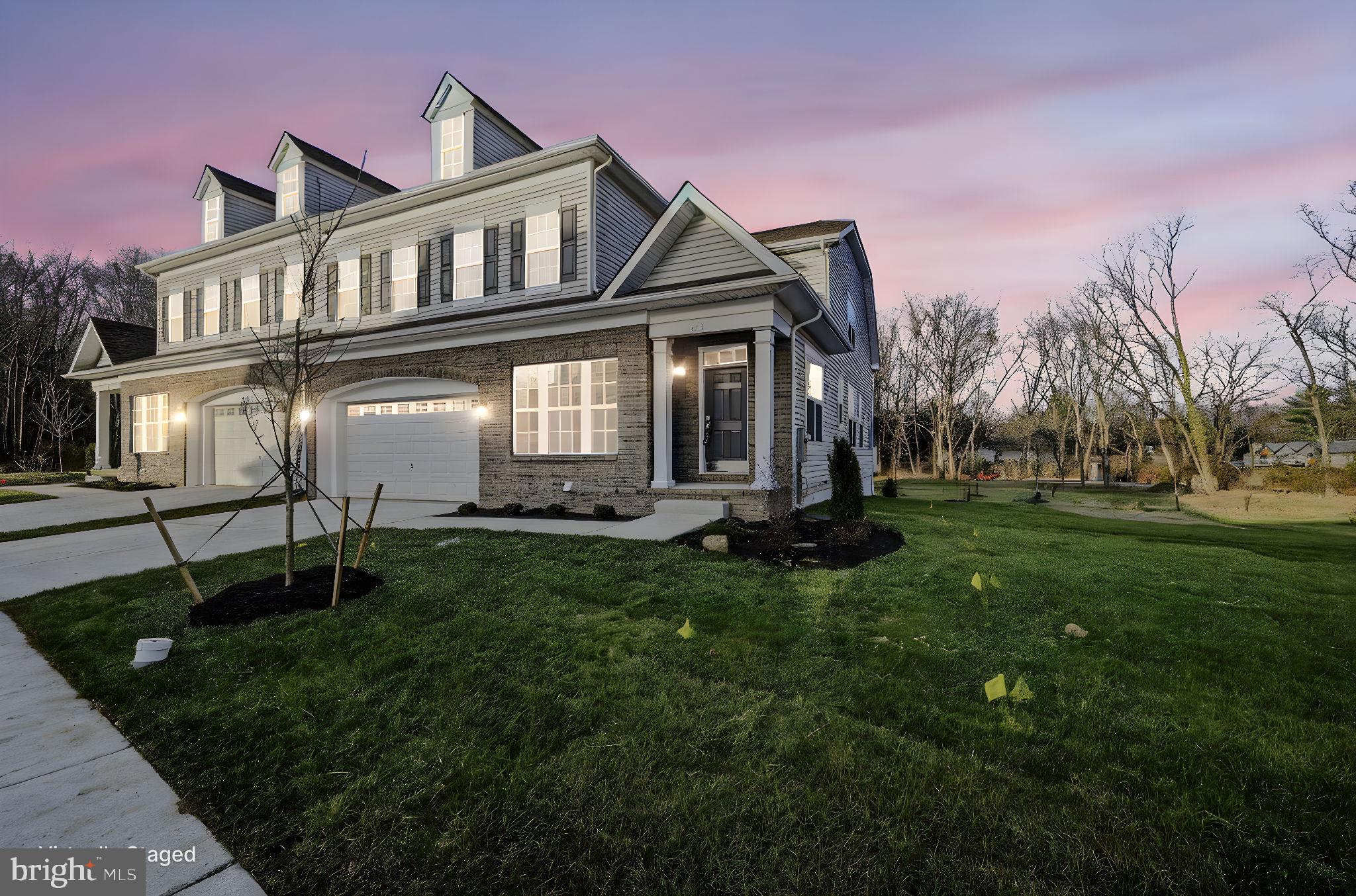 271 Grove View Dr  