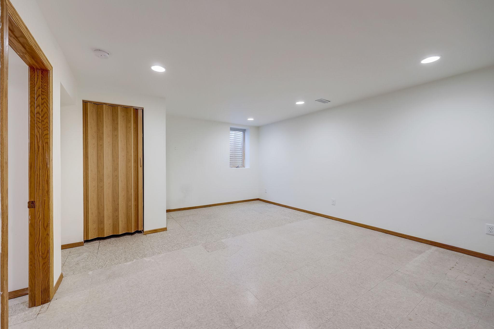 3967 Granada Avenue N