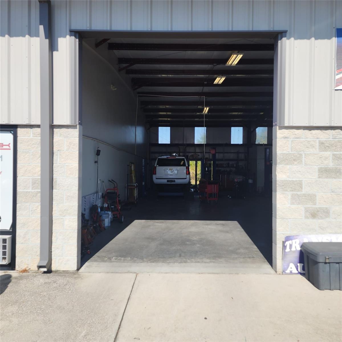 6131 Anderson Road, Tampa, FL