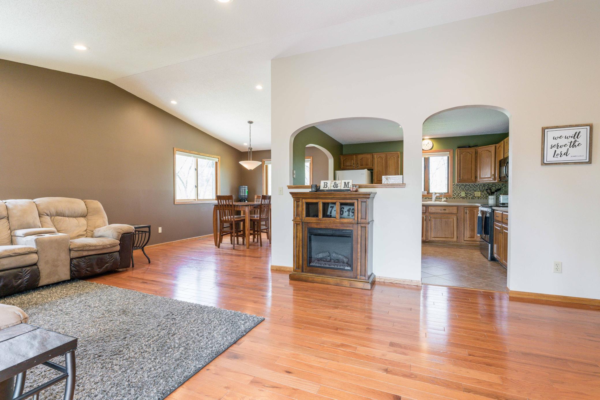 18739 County Highway 33