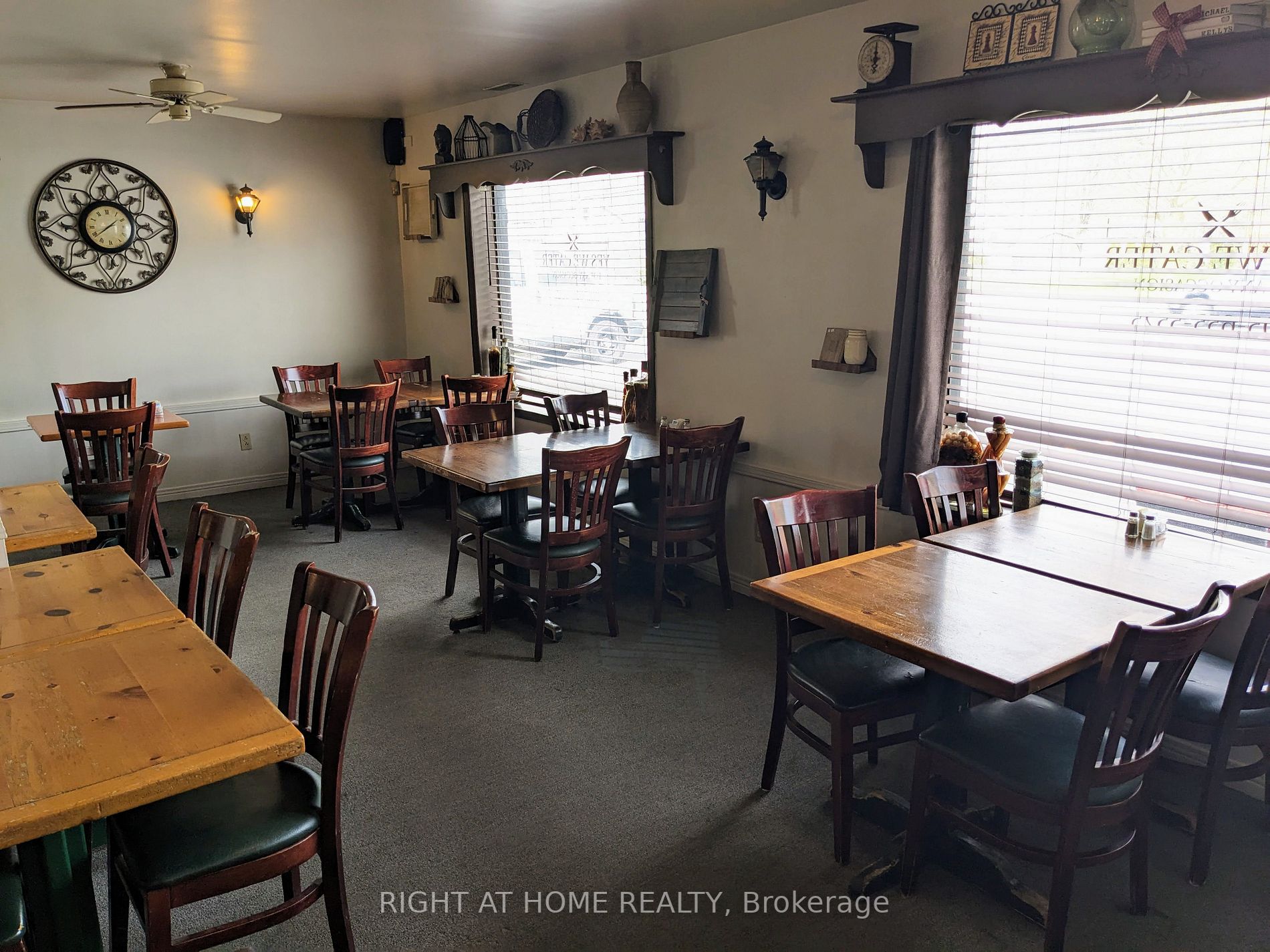 93 E Winchester Rd