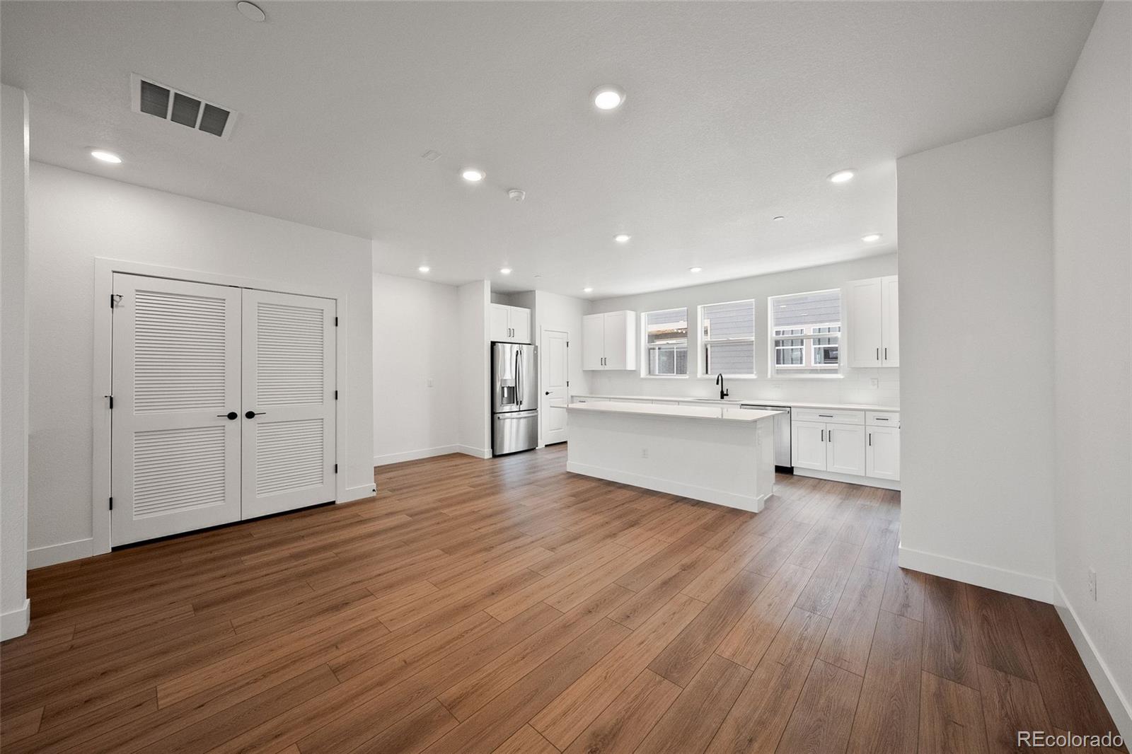 2906 W 56th Avenue