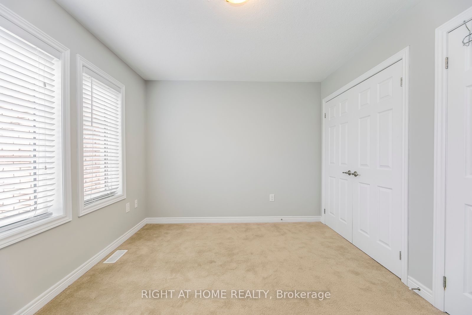 121 Orchardcroft Rd
