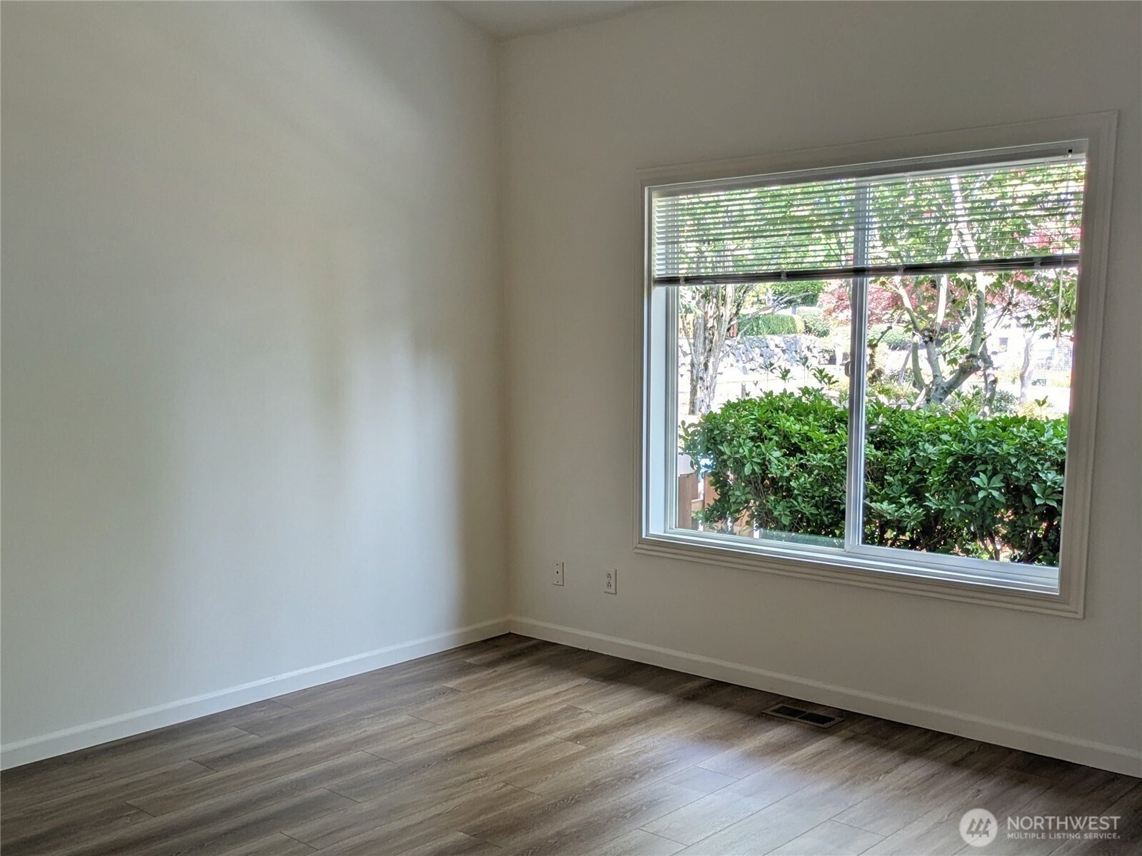 1221 65th Street SE 103
