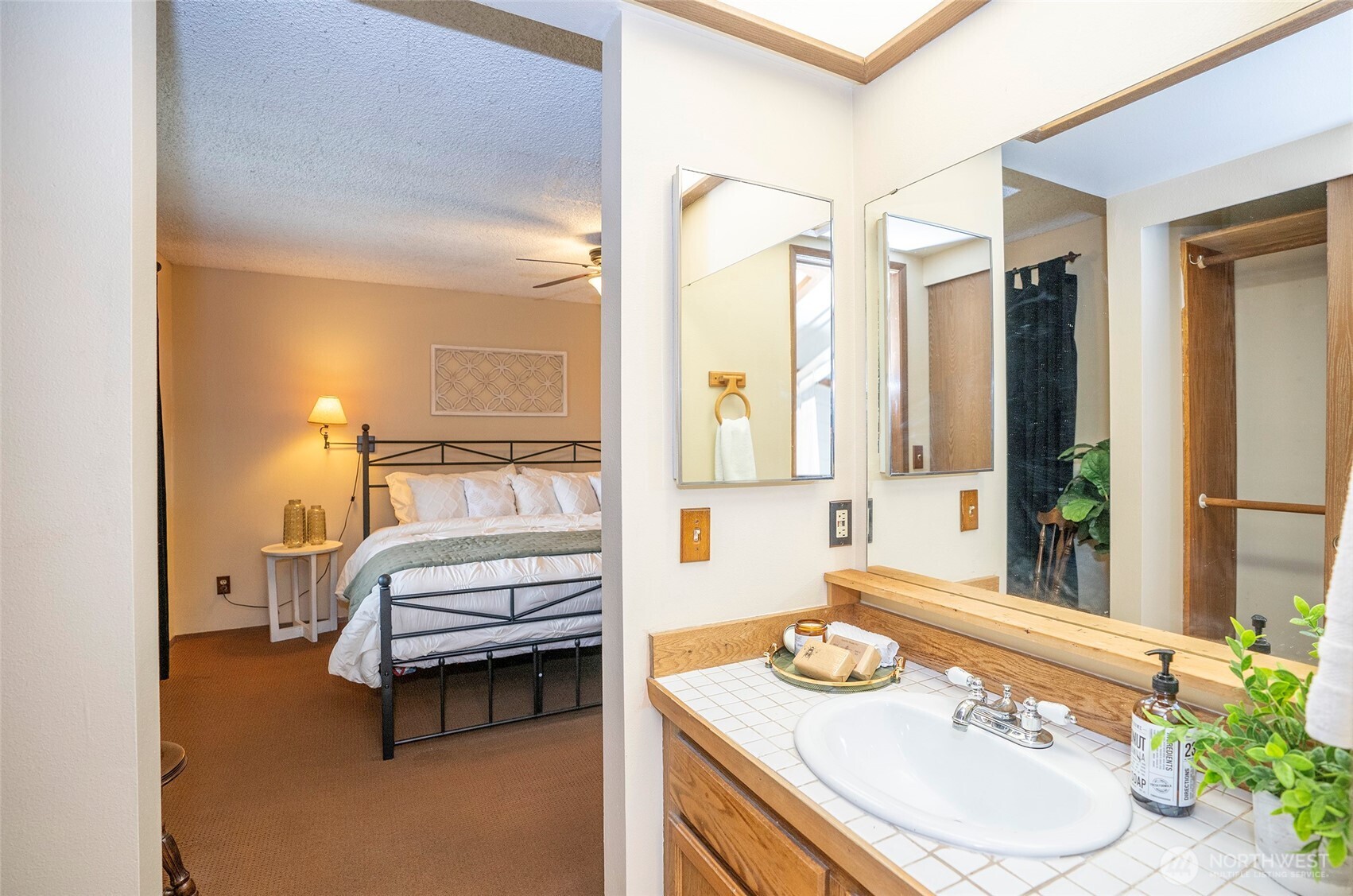 5501 NW Glenn Firs Lane