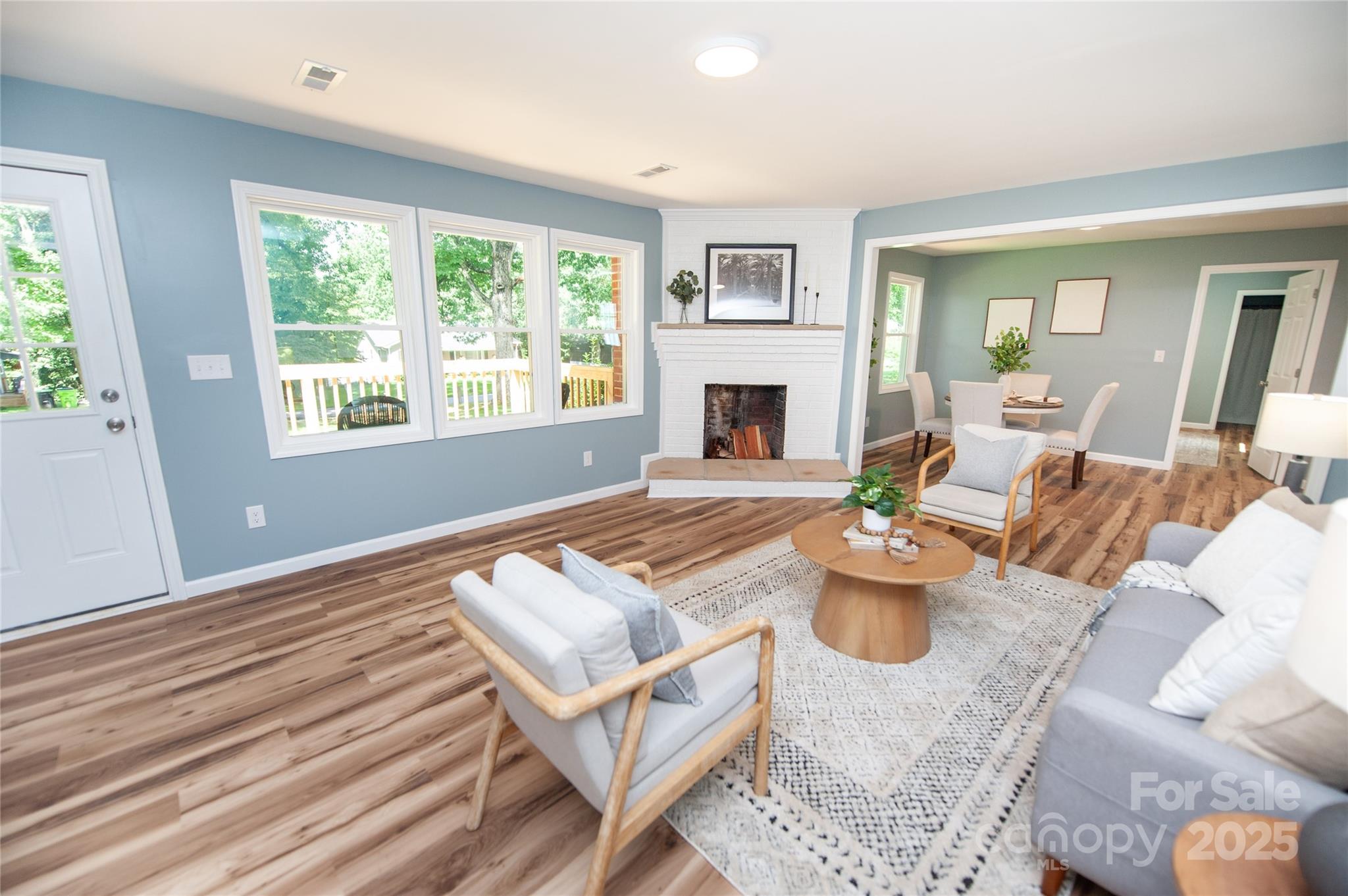 113 Oakleaf Drive