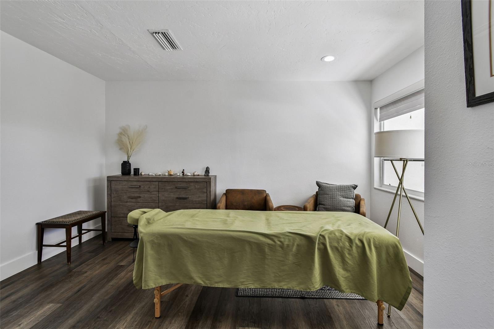 225 Harbor House Drive