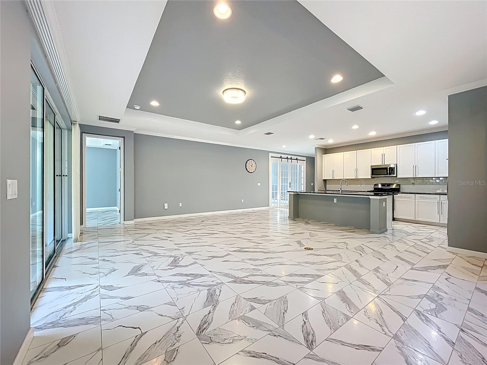 295 Northcote Court