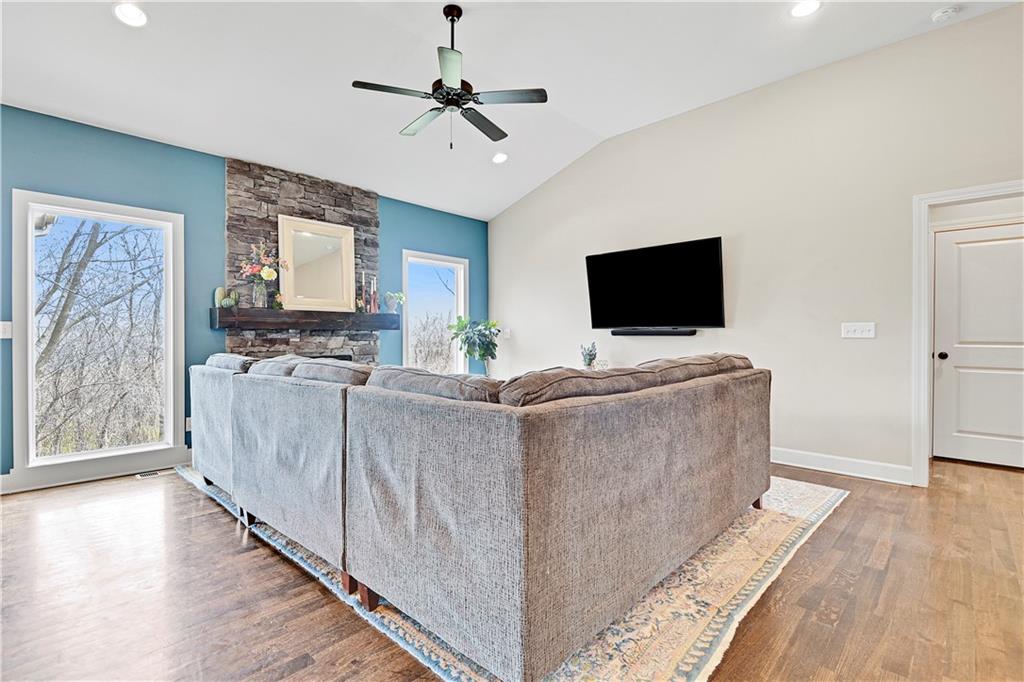 5809 N Liberty Avenue