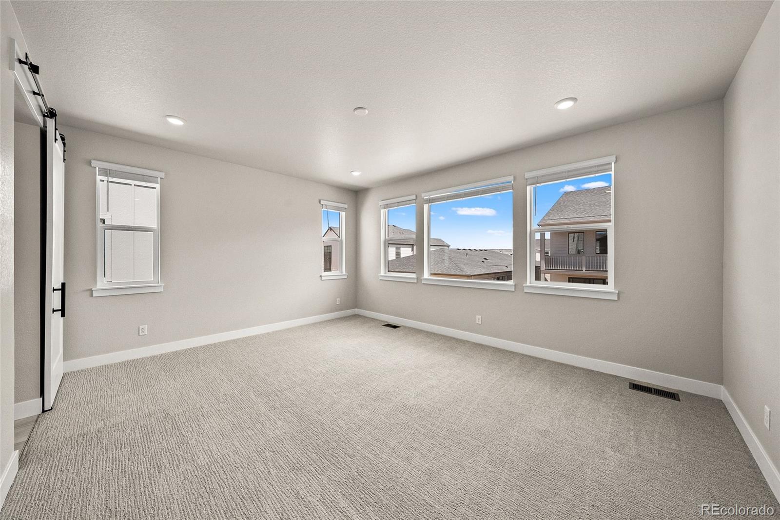 8632 Whiteclover Street