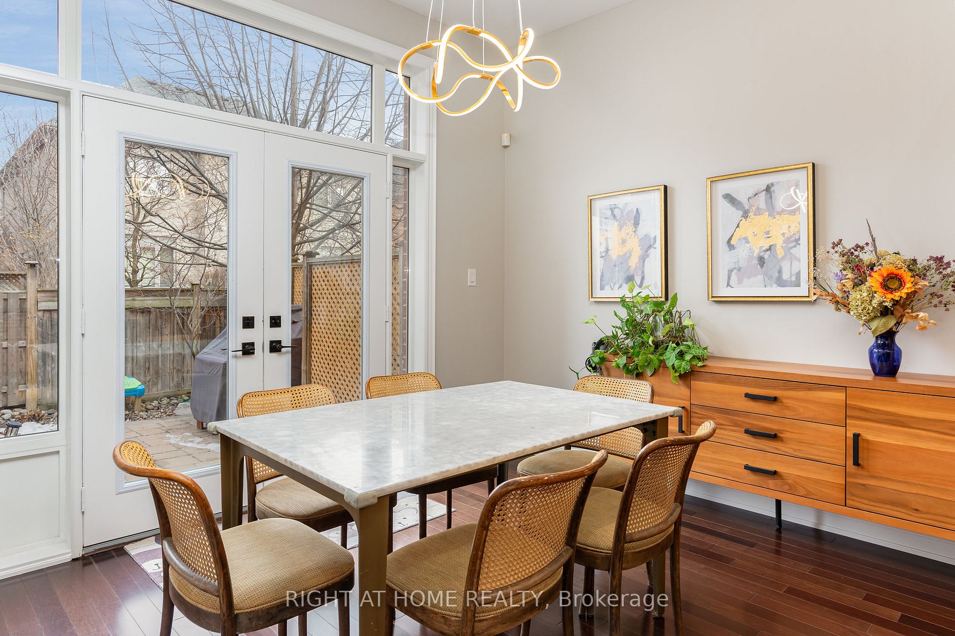 185 Cook's Mill Cres