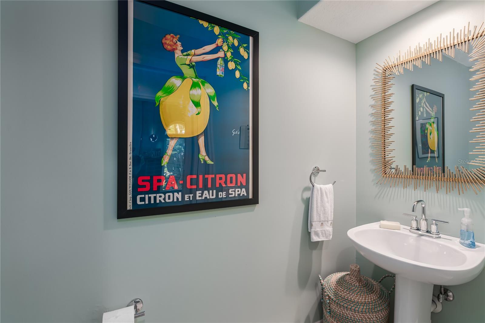 11806 Oak Ridge Drive