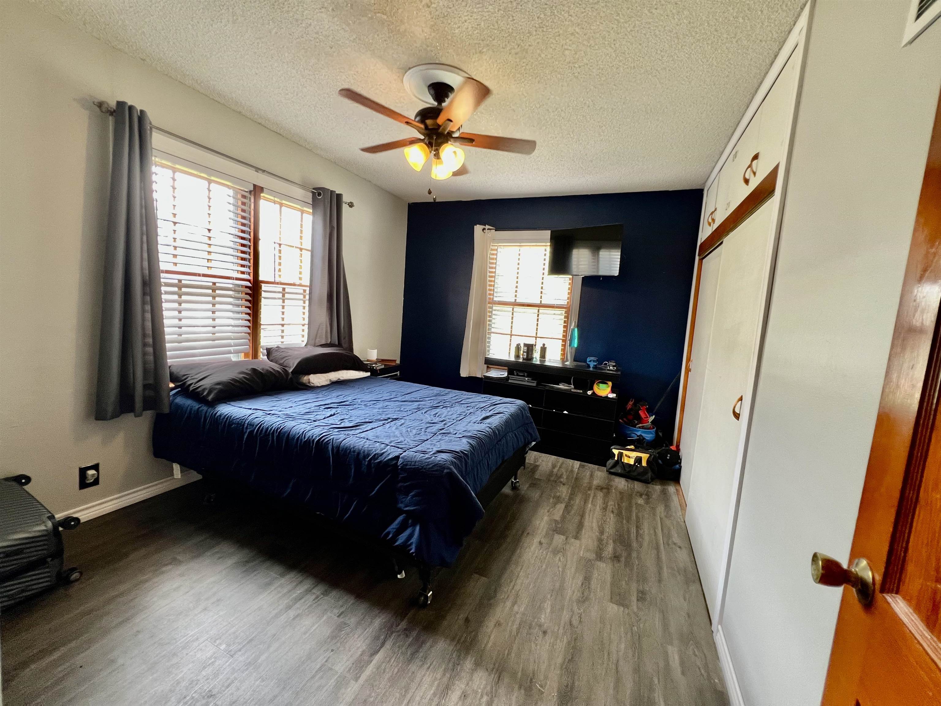 1208 N 2nd