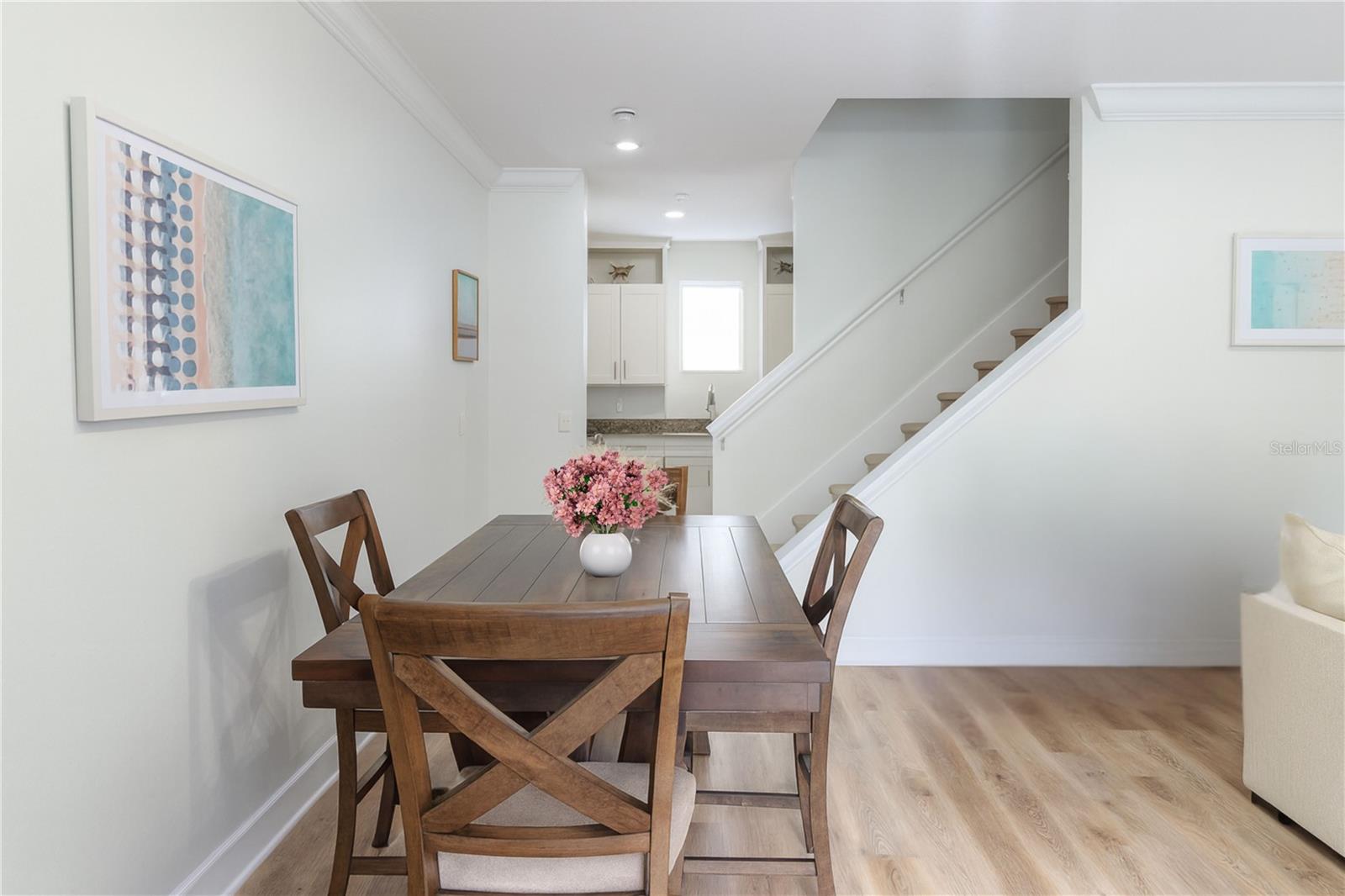 206 S Arrawana Avenue 3