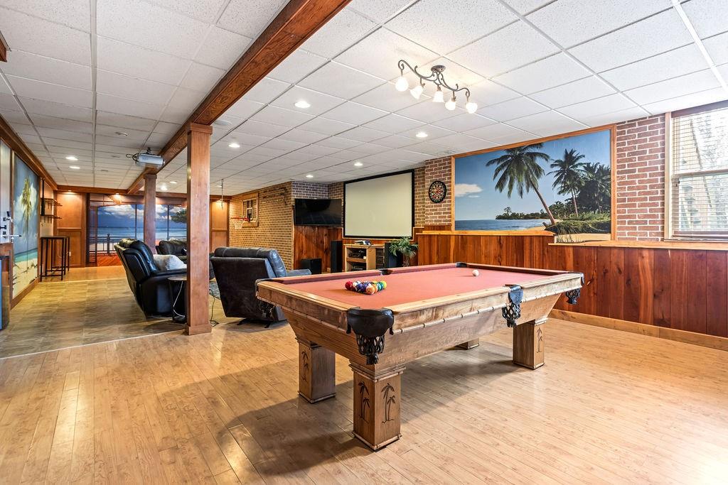 9709 N Farley Avenue