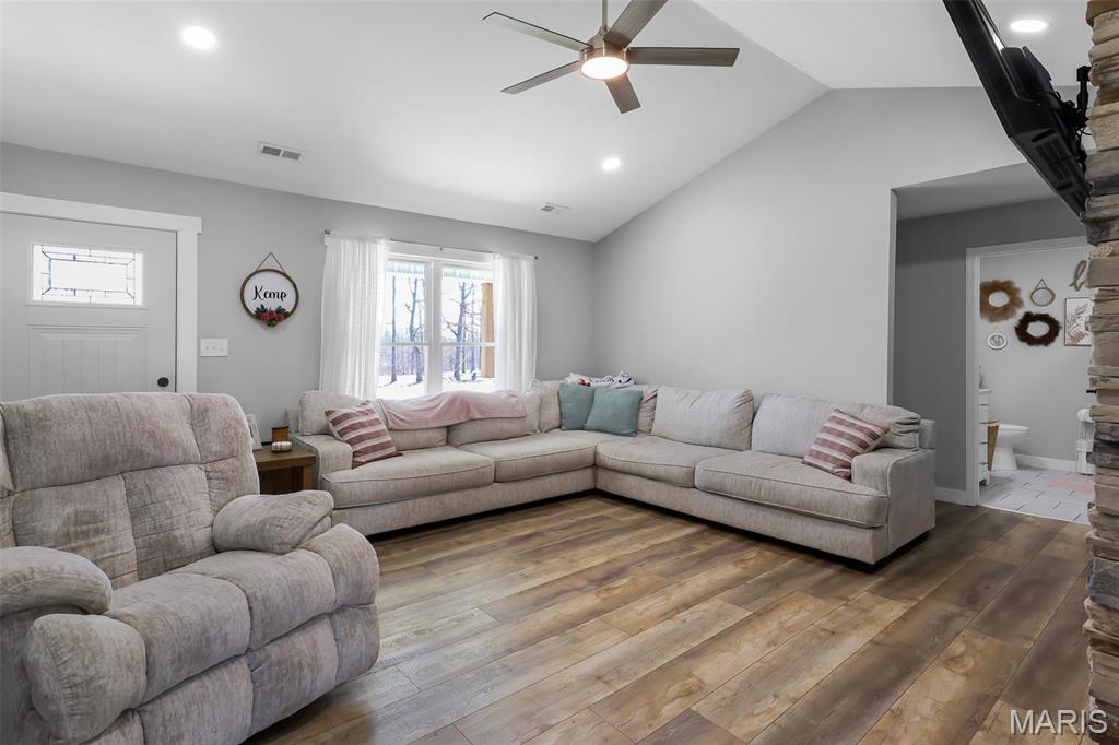 2101 Madison 9236