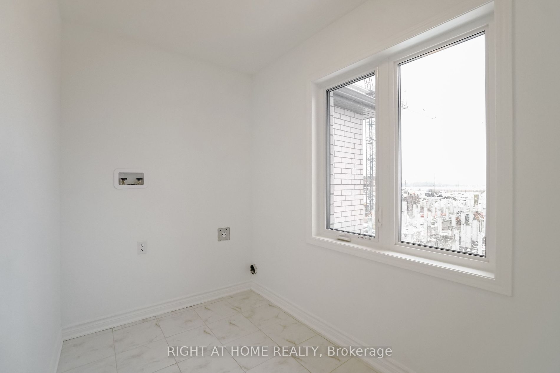 1263 Dias Landing Line